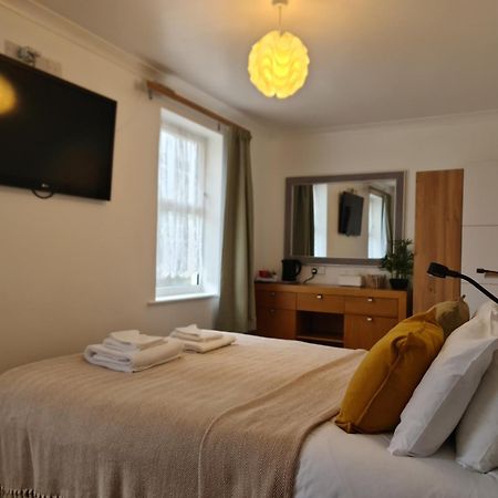 The Torland - Paignton Seafront - Free Parking And Wifi, All Rooms En-Suite 外观 照片